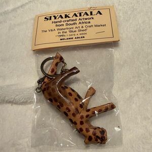 SIYAKATALA Handcrafted Keychain South Africa V&A Waterfront market ( blue she’d)